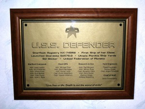 USS_Defender-Plakette